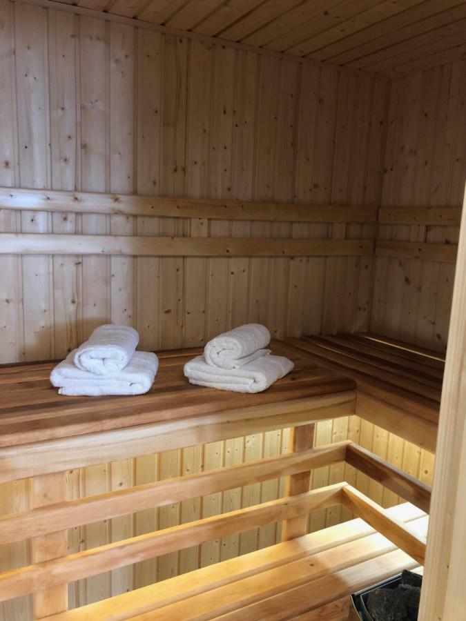 Family & Business Sauna Apartments No1 Lesny Nad Zalewem Cedzyna Unikat - 3 Bedroom With Private Sauna, Bath With Hydromassage, Terrace, Garage, Catering Options كيلتشي المظهر الخارجي الصورة