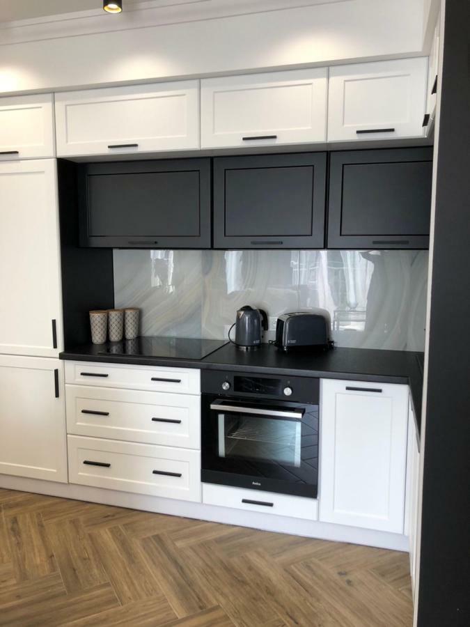 Family & Business Sauna Apartments No1 Lesny Nad Zalewem Cedzyna Unikat - 3 Bedroom With Private Sauna, Bath With Hydromassage, Terrace, Garage, Catering Options كيلتشي المظهر الخارجي الصورة