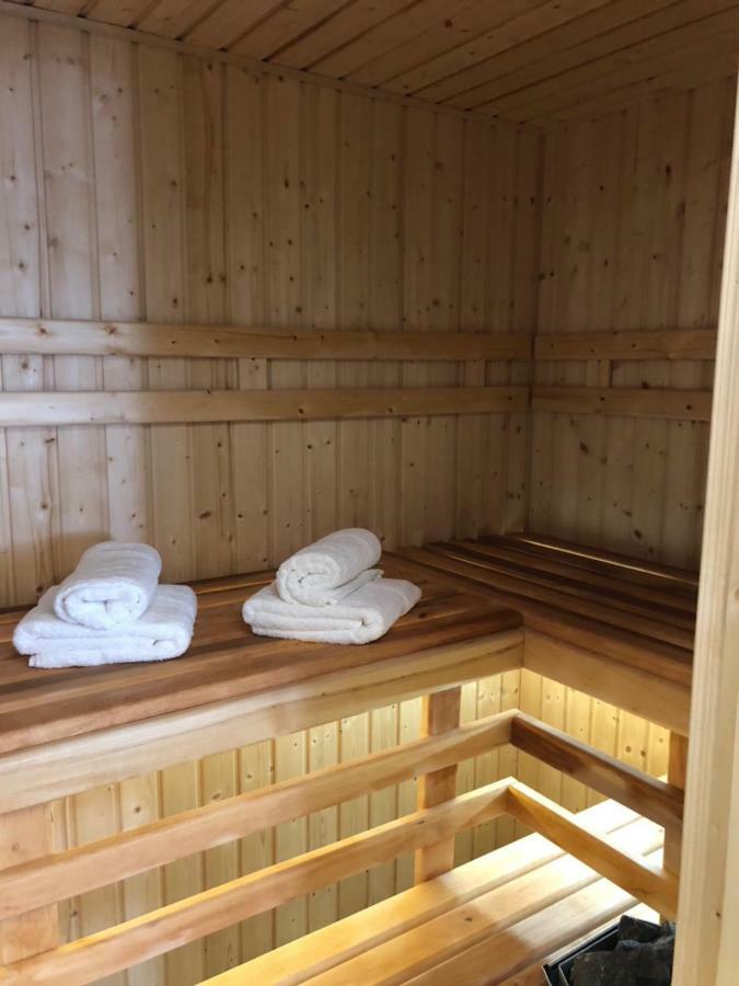 Family & Business Sauna Apartments No1 Lesny Nad Zalewem Cedzyna Unikat - 3 Bedroom With Private Sauna, Bath With Hydromassage, Terrace, Garage, Catering Options كيلتشي المظهر الخارجي الصورة